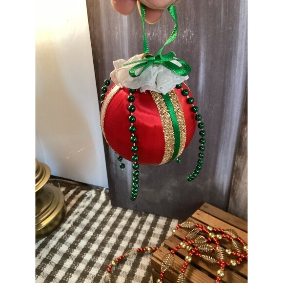 Satin & Lace Handmade Ball Christmas Tree Ornaments & Felt Diamond Shaped Decor - Picture 12 of 14